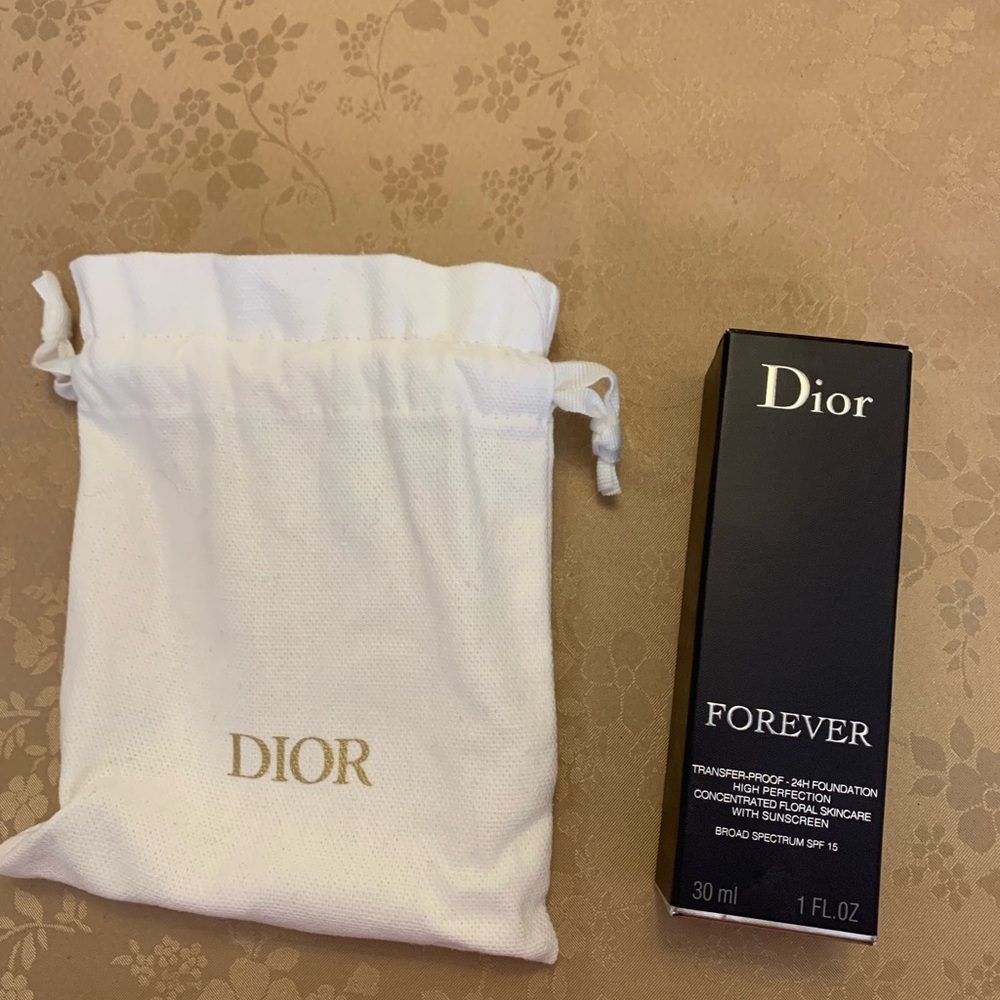 Dior Forever Foundation in 1C